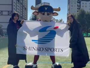 シンコースポーツ体育館・青少年センター（兵庫県芦屋市）においてヴィッセル神戸とサッカークリニックを開催しました。④